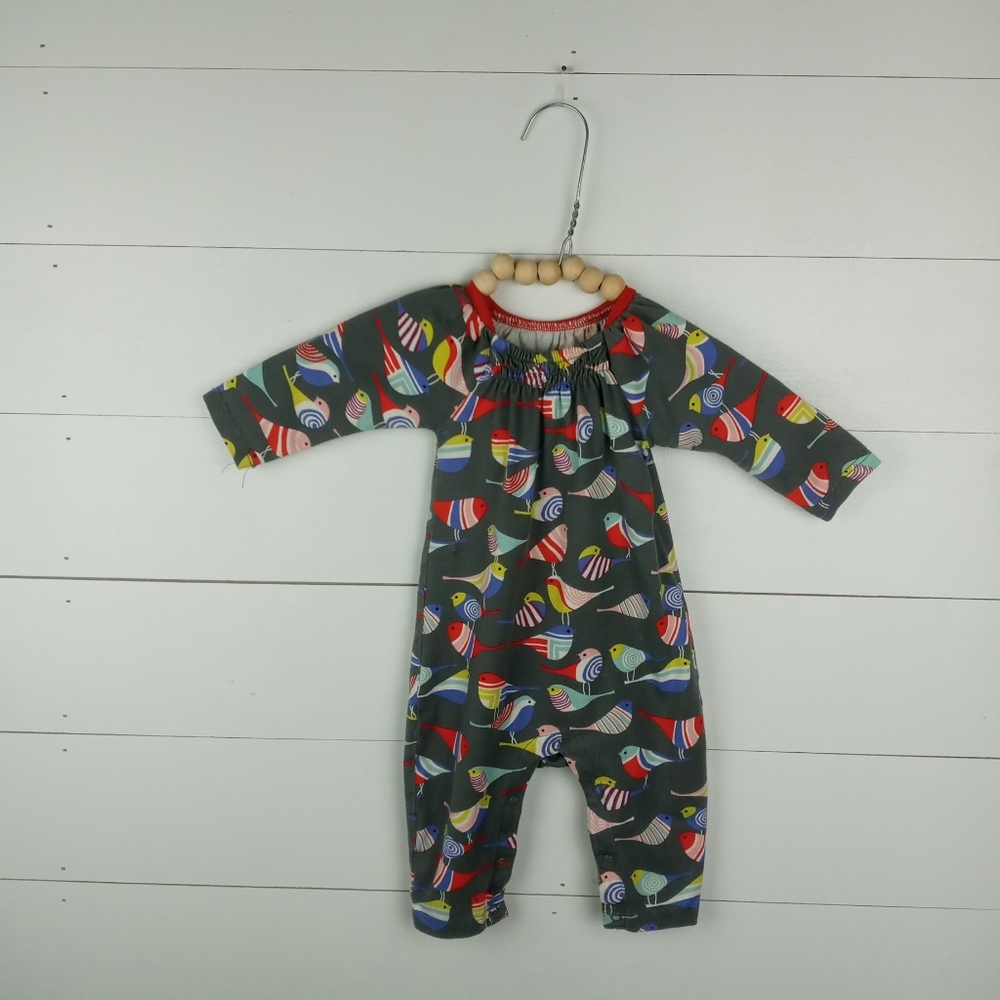 Tea Collection girls 0-3 mos gray with colorful bird design pant romper long